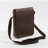 Shoulder bag in leather