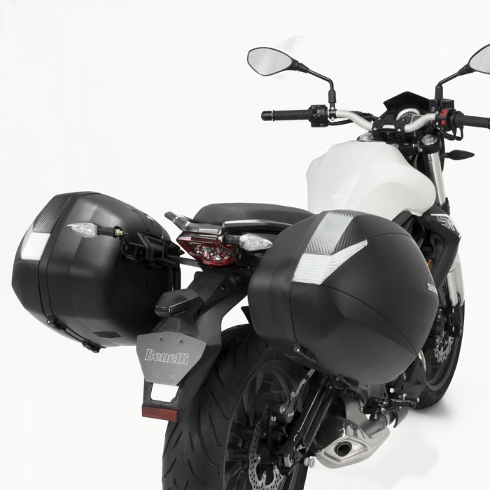 Kit borse laterali SHAD con attacchi per BN302 Kit borse laterali SHAD con attacchi per BN302