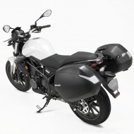 Kit borse laterali SHAD con attacchi per BN302 Kit borse laterali SHAD con attacchi per BN302